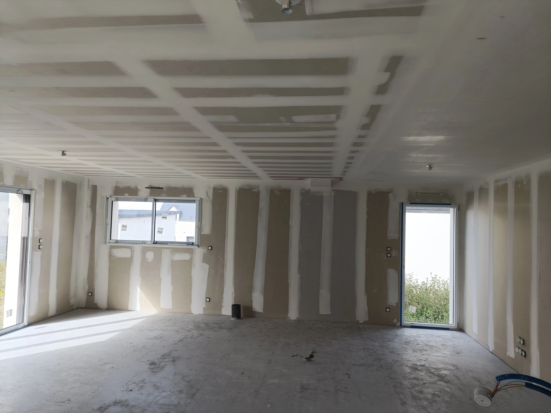 renovation interieure rostrenen